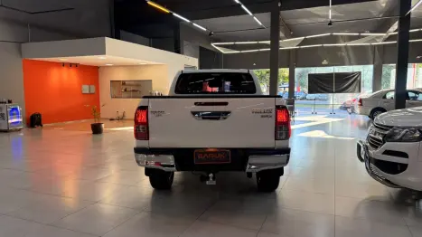 TOYOTA Hilux Caminhonete 2.8 16V SRX 4X4 TURBO DIESEL CABINE DUPLA AUTOM�TICO, Foto 20