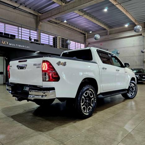 TOYOTA Hilux Caminhonete 2.8 16V SRV 4X4 DIESEL CABINE DUPLA AUTOM�TICO, Foto 4