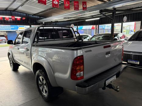 TOYOTA Hilux Caminhonete 3.0 4P SR 4X4 DIESEL CABINE DUPLA, Foto 2