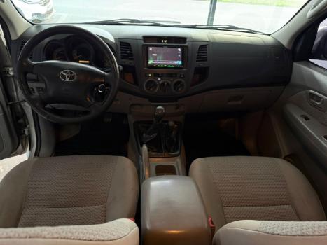 TOYOTA Hilux Caminhonete 3.0 4P SR 4X4 DIESEL CABINE DUPLA, Foto 9