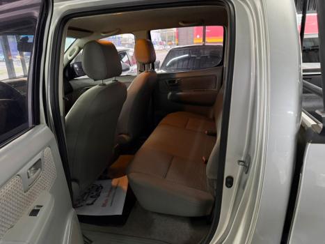TOYOTA Hilux Caminhonete 3.0 4P SR 4X4 DIESEL CABINE DUPLA, Foto 16