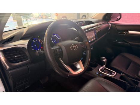 TOYOTA Hilux Caminhonete 2.8 4P SRX 4X4 TURBO DIESEL AUTOMÁTICO, Foto 10