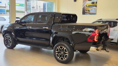 TOYOTA Hilux Caminhonete 2.8 16V SRX PLUS 4X4 TURBO DIESEL CABINE DUPLA AUTOM�TICO, Foto 2