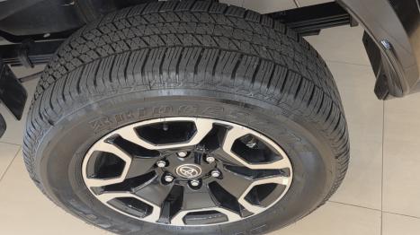 TOYOTA Hilux Caminhonete 2.8 16V SRX PLUS 4X4 TURBO DIESEL CABINE DUPLA AUTOM�TICO, Foto 13