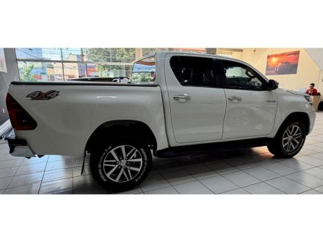 TOYOTA Hilux Caminhonete 2.8 16V SRV 4X4 DIESEL CABINE DUPLA AUTOMÁTICO, Foto 5