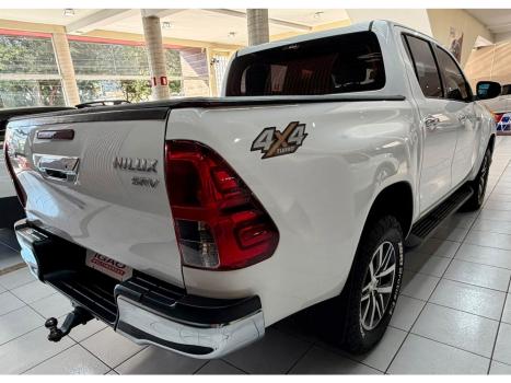 TOYOTA Hilux Caminhonete 2.8 16V SRV 4X4 DIESEL CABINE DUPLA AUTOMÁTICO, Foto 6