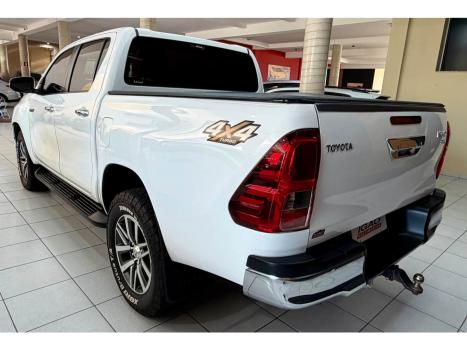 TOYOTA Hilux Caminhonete 2.8 16V SRV 4X4 DIESEL CABINE DUPLA AUTOMÁTICO, Foto 8
