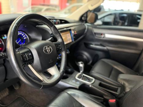 TOYOTA Hilux Caminhonete 2.8 16V SRV 4X4 DIESEL CABINE DUPLA AUTOMÁTICO, Foto 11