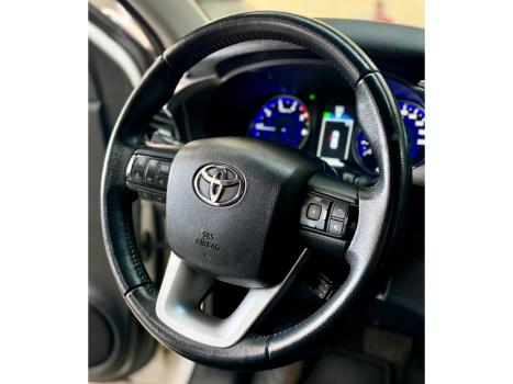 TOYOTA Hilux Caminhonete 2.8 16V SRV 4X4 DIESEL CABINE DUPLA AUTOMÁTICO, Foto 13
