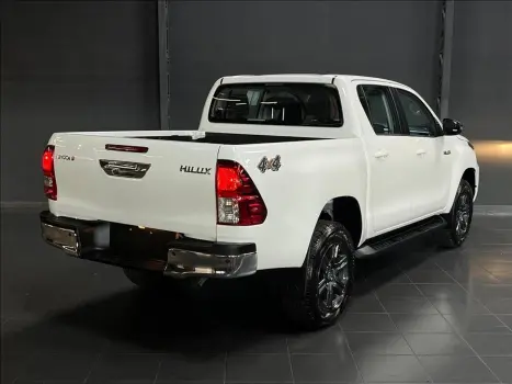 TOYOTA Hilux Caminhonete 2.8 16V 4P SR 4X4 DIESEL CABINE DUPLA AUTOMÁTICO, Foto 6