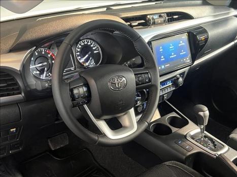 TOYOTA Hilux Caminhonete 2.8 16V 4P SR 4X4 DIESEL CABINE DUPLA AUTOMÁTICO, Foto 10