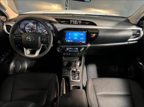 TOYOTA Hilux Caminhonete 2.8 16V 4P SR 4X4 DIESEL CABINE DUPLA AUTOMÁTICO, Foto 11