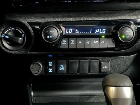 TOYOTA Hilux Caminhonete 2.8 16V 4P SR 4X4 DIESEL CABINE DUPLA AUTOMÁTICO, Foto 14