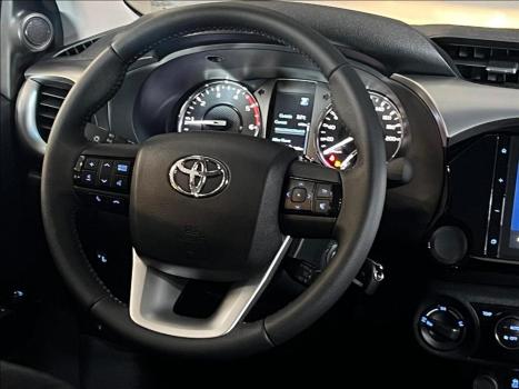 TOYOTA Hilux Caminhonete 2.8 16V 4P SR 4X4 DIESEL CABINE DUPLA AUTOMÁTICO, Foto 15