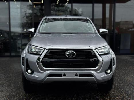 TOYOTA Hilux Caminhonete 2.8 16V SRX PLUS 4X4 TURBO DIESEL CABINE DUPLA AUTOMÁTICO, Foto 2