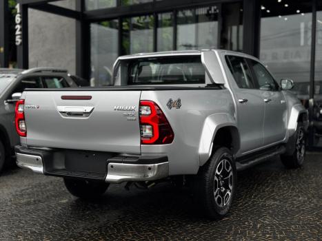 TOYOTA Hilux Caminhonete 2.8 16V SRX PLUS 4X4 TURBO DIESEL CABINE DUPLA AUTOMÁTICO, Foto 4
