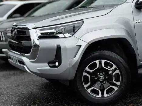 TOYOTA Hilux Caminhonete 2.8 16V SRX PLUS 4X4 TURBO DIESEL CABINE DUPLA AUTOMÁTICO, Foto 8