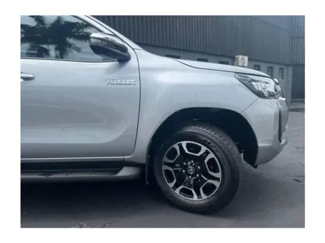 TOYOTA Hilux Caminhonete 2.8 16V SRV 4X4 DIESEL CABINE DUPLA AUTOMÁTICO, Foto 9