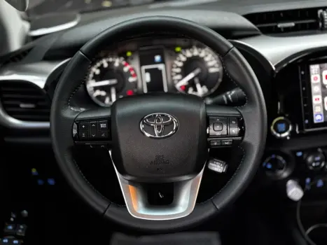 TOYOTA Hilux Caminhonete 2.8 16V SRX PLUS 4X4 TURBO DIESEL CABINE DUPLA AUTOMÁTICO, Foto 13