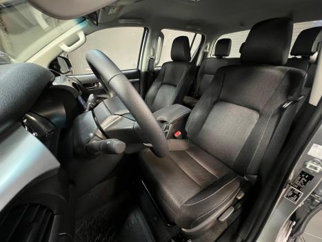 TOYOTA Hilux Caminhonete 2.8 16V 4P SR 4X4 DIESEL CABINE DUPLA AUTOMÁTICO, Foto 9