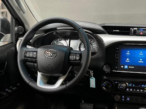 TOYOTA Hilux Caminhonete 2.8 16V 4P SR 4X4 DIESEL CABINE DUPLA AUTOMÁTICO, Foto 12