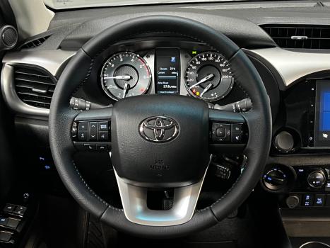 TOYOTA Hilux Caminhonete 2.8 16V 4P SR 4X4 DIESEL CABINE DUPLA AUTOMÁTICO, Foto 14