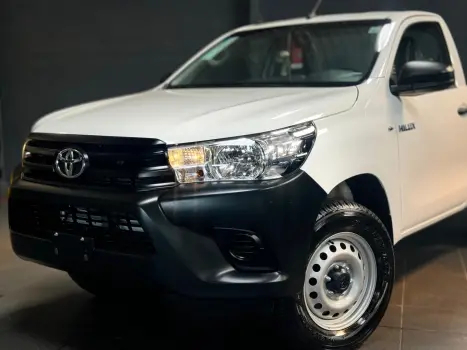 TOYOTA Hilux Caminhonete 2.8 4X4 DIESEL CABINE SIMPLES, Foto 2