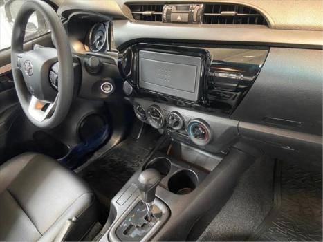 TOYOTA Hilux Caminhonete 2.8 4X4 DIESEL CABINE SIMPLES, Foto 16