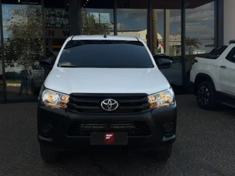 TOYOTA Hilux Caminhonete 2.8 4X4 DIESEL CABINE SIMPLES, Foto 5