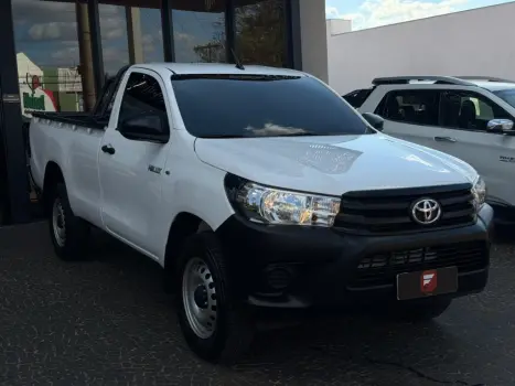 TOYOTA Hilux Caminhonete 2.8 4X4 DIESEL CABINE SIMPLES, Foto 6