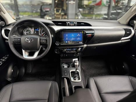 TOYOTA Hilux Caminhonete 2.8 16V SRV 4X4 DIESEL CABINE DUPLA AUTOMÁTICO, Foto 12