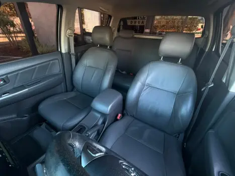 TOYOTA Hilux Caminhonete 2.7 16V 4P SRV FLEX CABINE DUPLA AUTOMÁTICO, Foto 11