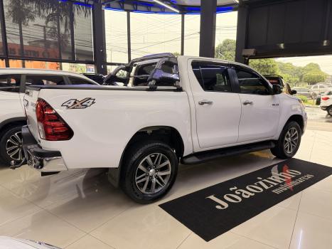 TOYOTA Hilux Caminhonete 2.8 16V SRV 4X4 DIESEL CABINE DUPLA AUTOMÁTICO, Foto 6