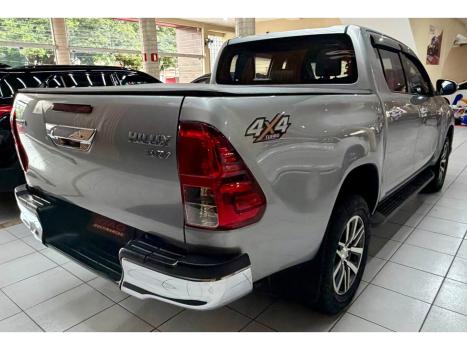 TOYOTA Hilux Caminhonete 2.8 16V SRV 4X4 DIESEL CABINE DUPLA AUTOMÁTICO, Foto 6