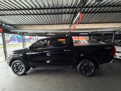 TOYOTA Hilux Caminhonete 2.8 16V SRX 4X4 TURBO DIESEL CABINE DUPLA AUTOMÁTICO, Foto 7