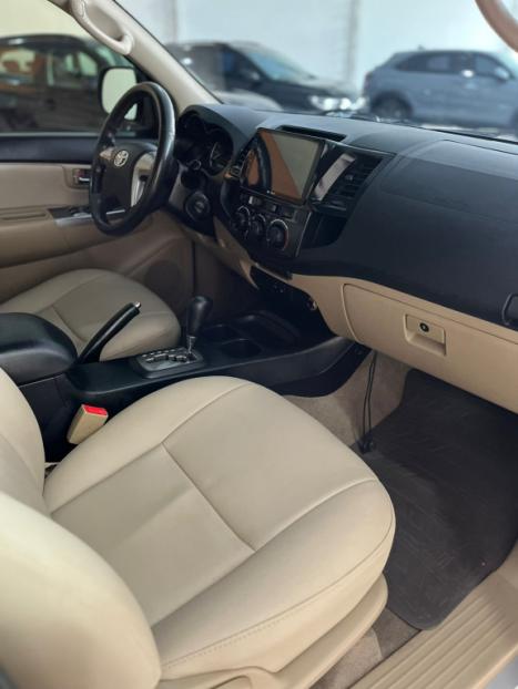 TOYOTA Hilux SW4 2.7 16V 4P SR FLEX AUTOM�TICO, Foto 11