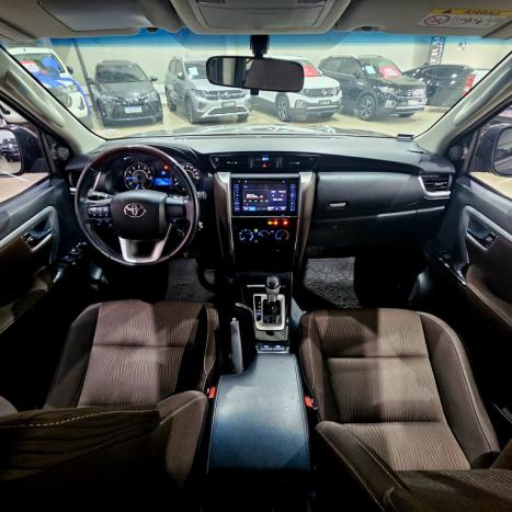 TOYOTA Hilux SW4 2.7 16V 4P SR FLEX AUTOM�TICO, Foto 6