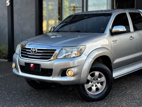 TOYOTA Hilux SW4 2.7 16V 4P FLEX SRV 7 LUGARES AUTOM�TICO, Foto 2
