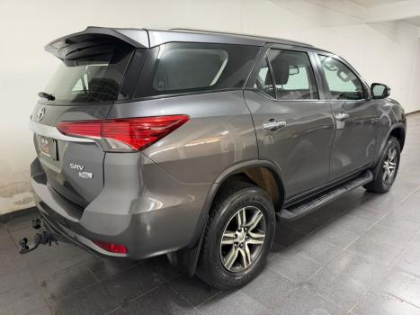 TOYOTA Hilux SW4 2.7 16V 4P FLEX SRV 7 LUGARES AUTOM�TICO, Foto 5