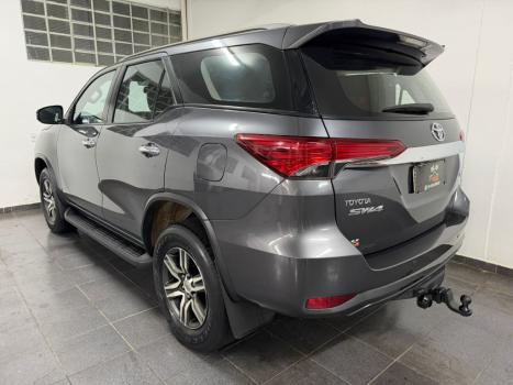 TOYOTA Hilux SW4 2.7 16V 4P FLEX SRV 7 LUGARES AUTOM�TICO, Foto 7