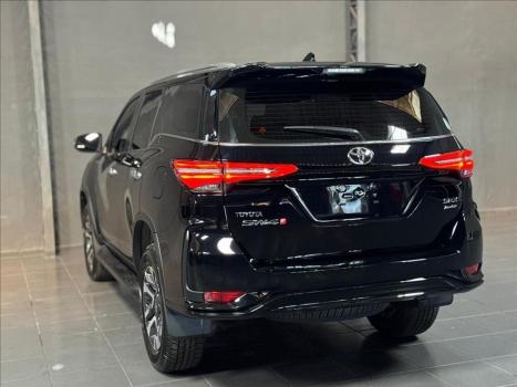 TOYOTA Hilux SW4 2.8 16V 4P SRX PLATINUM 4X4 7 LUGARES TURBO DIESEL AUTOM�TICO, Foto 9