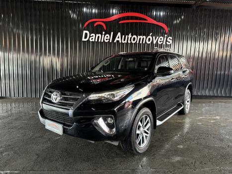 TOYOTA Hilux SW4 2.8 16V 4P SRX 4X4 7 LUGARES TURBO DIESEL AUTOM�TICO, Foto 3