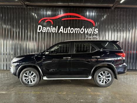 TOYOTA Hilux SW4 2.8 16V 4P SRX 4X4 7 LUGARES TURBO DIESEL AUTOM�TICO, Foto 4