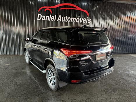 TOYOTA Hilux SW4 2.8 16V 4P SRX 4X4 7 LUGARES TURBO DIESEL AUTOM�TICO, Foto 5