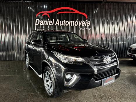 TOYOTA Hilux SW4 2.8 16V 4P SRX 4X4 7 LUGARES TURBO DIESEL AUTOM�TICO, Foto 3