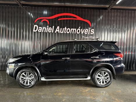 TOYOTA Hilux SW4 2.8 16V 4P SRX 4X4 7 LUGARES TURBO DIESEL AUTOM�TICO, Foto 5