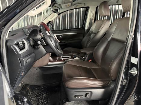 TOYOTA Hilux SW4 2.8 16V 4P SRX 4X4 7 LUGARES TURBO DIESEL AUTOM�TICO, Foto 10