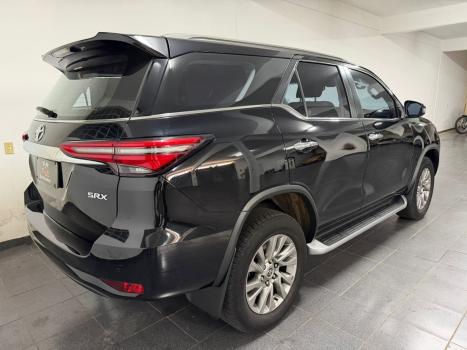 TOYOTA Hilux SW4 2.8 16V 4P SRX 4X4 7 LUGARES TURBO DIESEL AUTOM�TICO, Foto 5