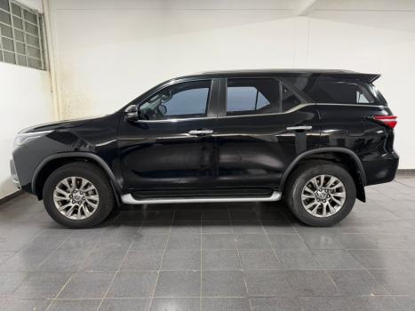 TOYOTA Hilux SW4 2.8 16V 4P SRX 4X4 7 LUGARES TURBO DIESEL AUTOM�TICO, Foto 8