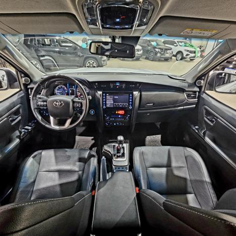 TOYOTA Hilux SW4 2.8 16V 4P SRX 4X4 7 LUGARES TURBO DIESEL AUTOM�TICO, Foto 6